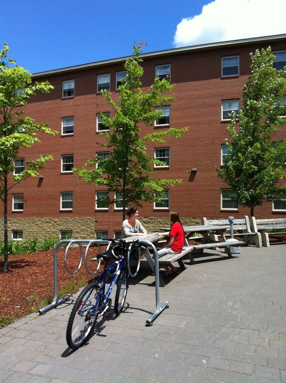 Unb Fredericton Accommodations Bagian luar foto