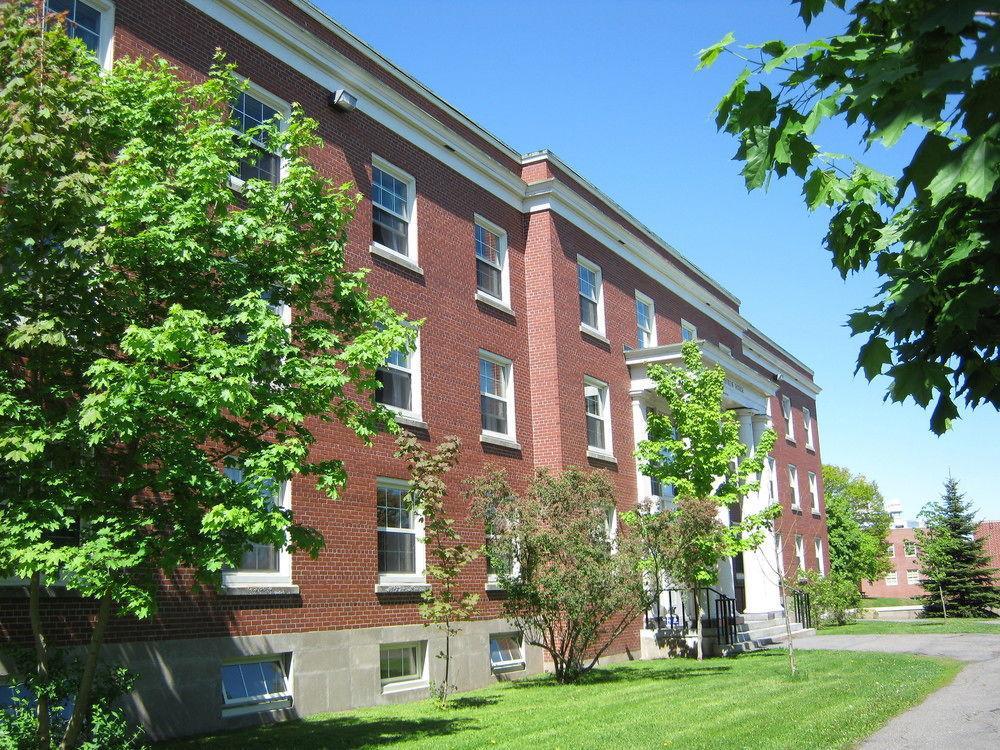 Unb Fredericton Accommodations Bagian luar foto