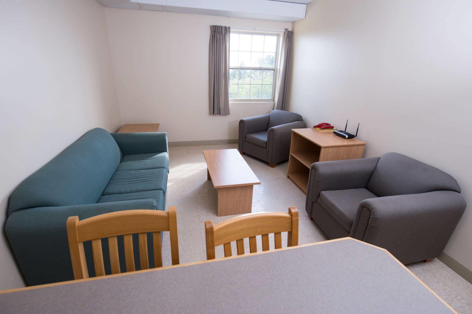 Unb Fredericton Accommodations Bagian luar foto